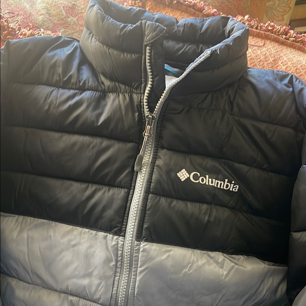 Columbia Black and Gray Puffer Jacket with High Collar